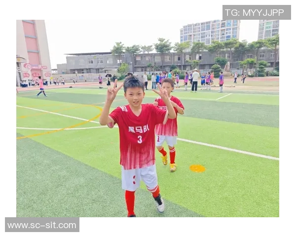 穿5号足球明星的传奇之路与场上风采的完美结合