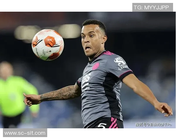 伤病缠身的足球巨星们如何在逆境中重塑辉煌人生