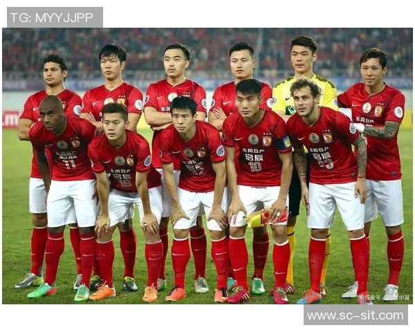 广州足球队意识争议引发热议球迷与专家各执己见探讨球队未来发展 广州足球队意识争议引发热议球迷与专家各执己见探讨球队未来发展