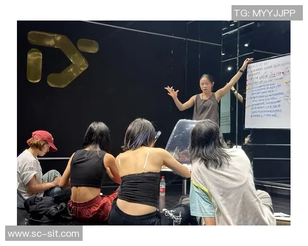 广州街舞队以62分领跑世界街舞大赛积分榜展现强劲实力